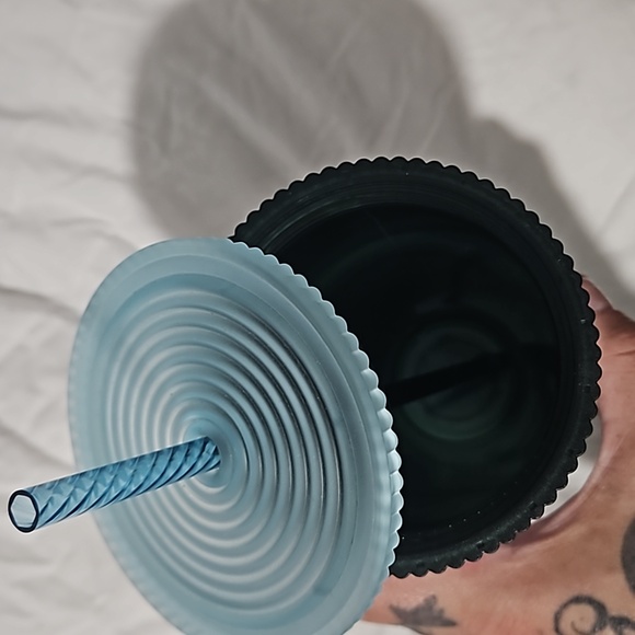 Starbucks 24 Oz tumbler - Picture 5 of 5